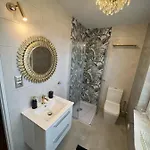 Comfort Zone Duplex 아파트 오스트로다