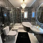 아파트 Comfort Zone Duplex 오스트로다