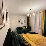 Comfort Zone Duplex 아파트 오스트로다