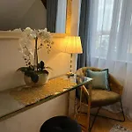 아파트 Comfort Zone Duplex 오스트로다