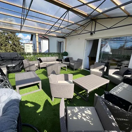 Comfort Zone Duplex 아파트 오스트로다